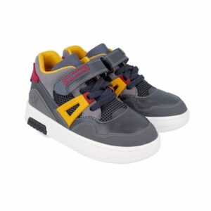 chaussures de sport pour garcons